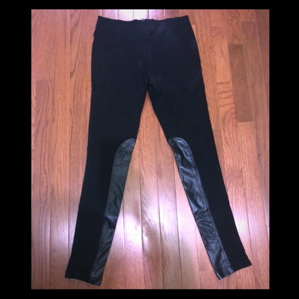 Stretch pant with faux leather detail